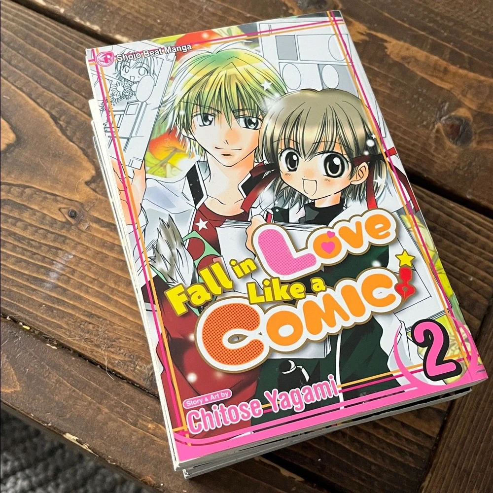 Manga Paperback Bundle - Picture 7 of 7